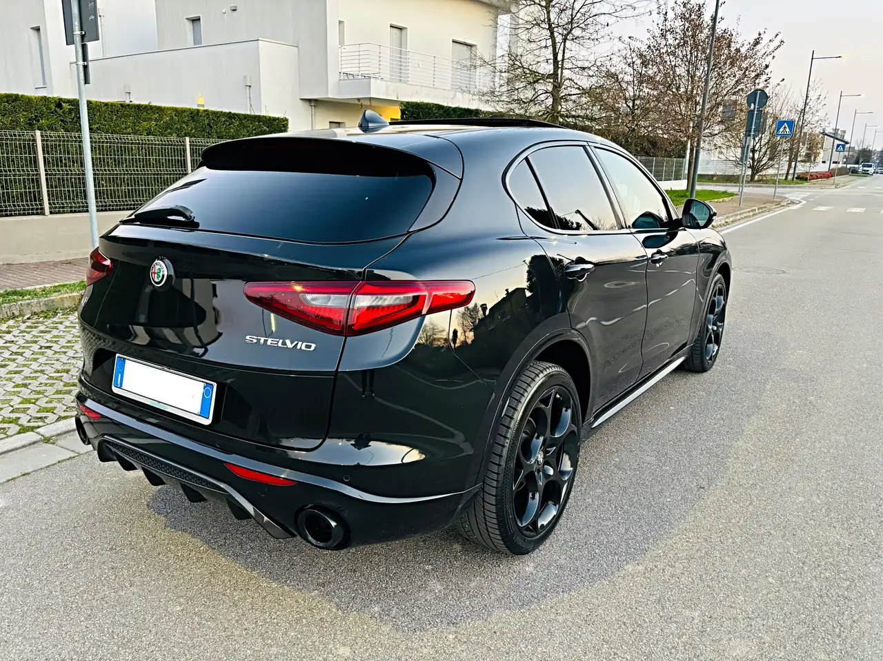 Alfa Romeo Stelvio 2023