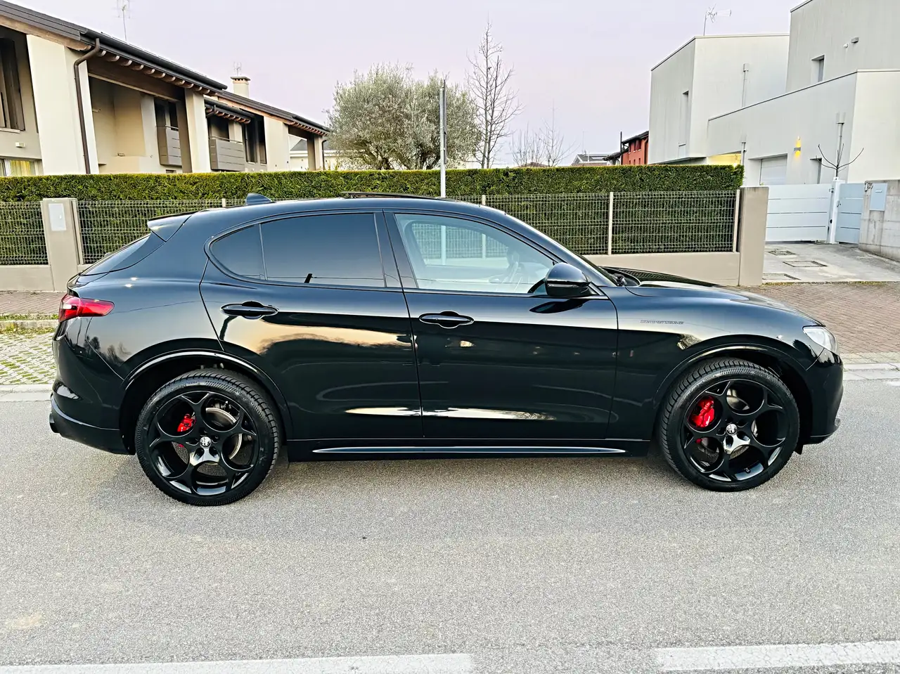 Alfa Romeo Stelvio 2023