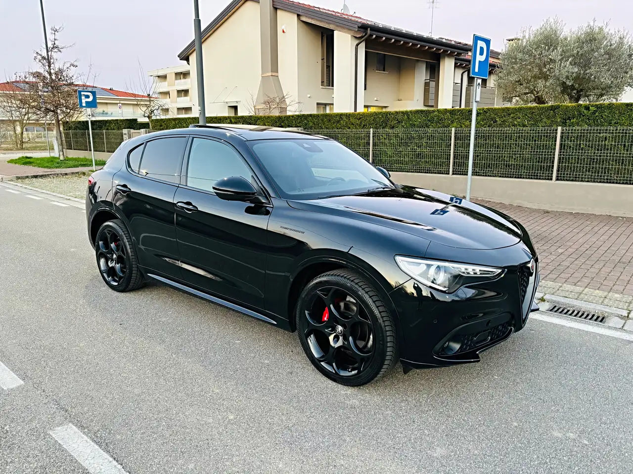 Alfa Romeo Stelvio 2023