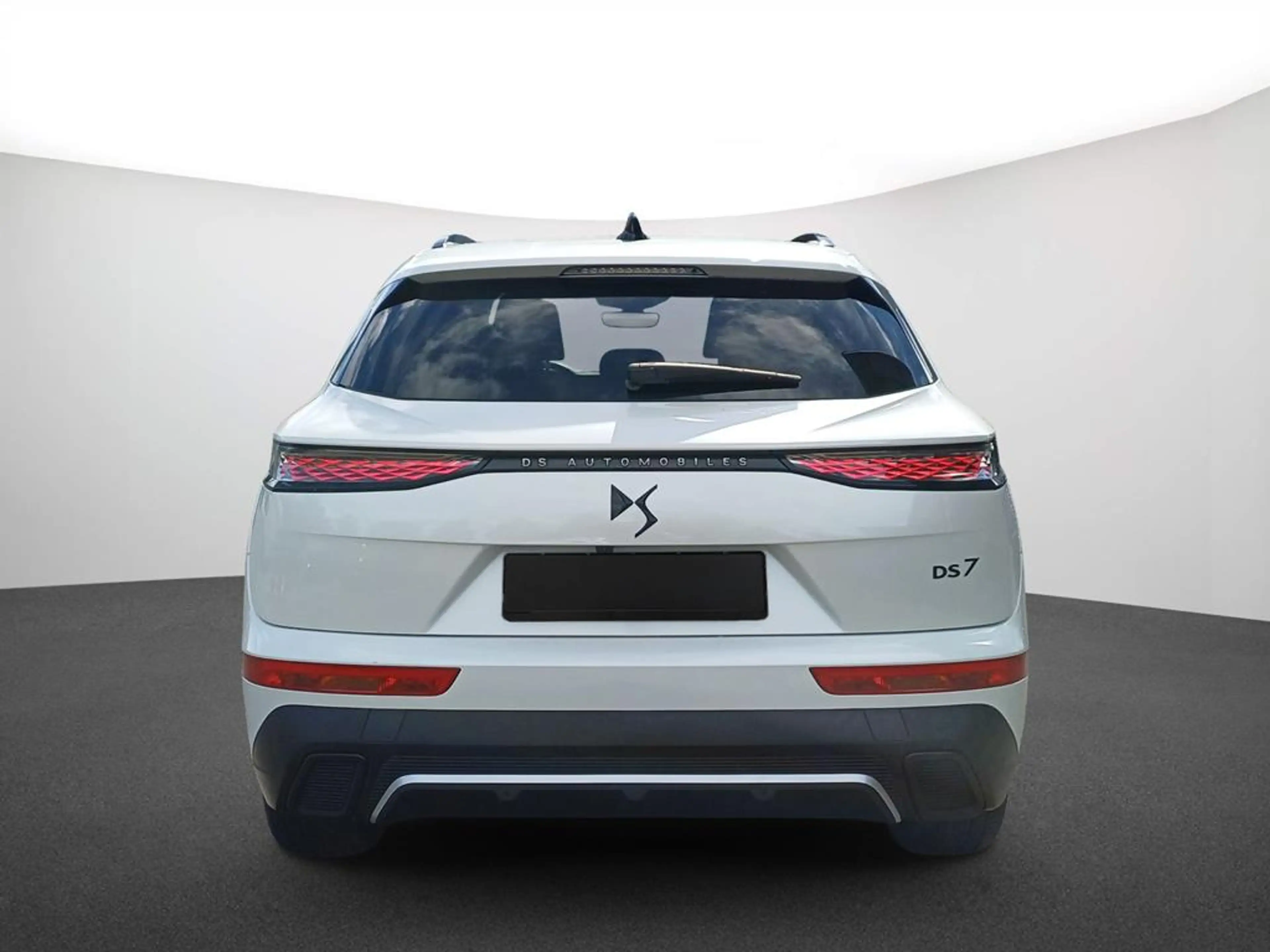 DS Automobiles DS 7 PERFORMANCE LINE + BlueHDi 130 EAT8 — photo 3