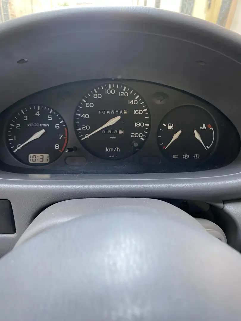 Nissan Micra 5p 1.3 16v SLX - 2
