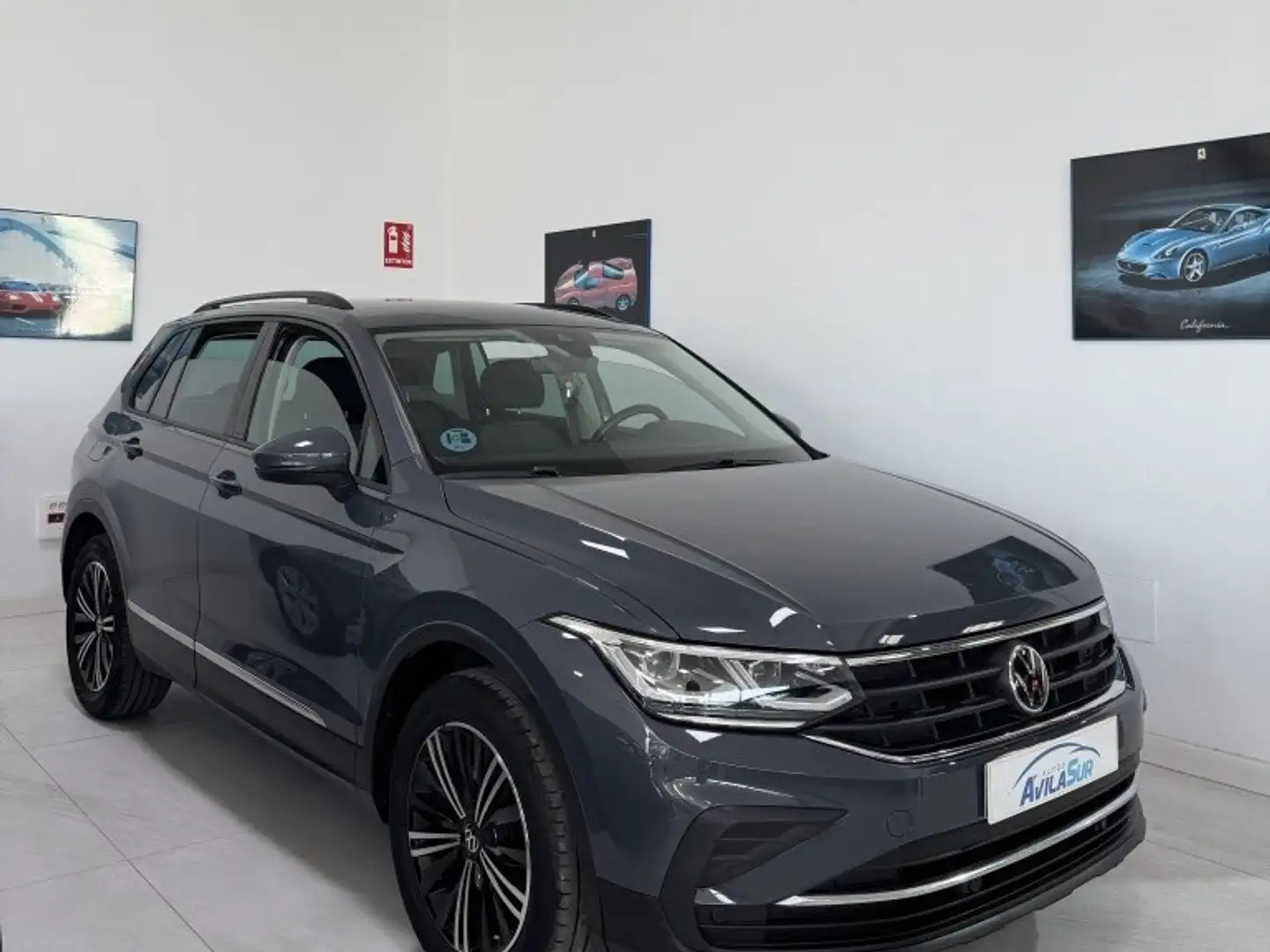 Volkswagen Tiguan 1.5 TSI Urban Sport DSG 110kW Gris - 1