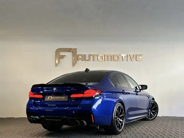 BMW M5 view 2