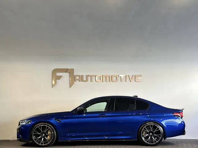 BMW M5 view 16