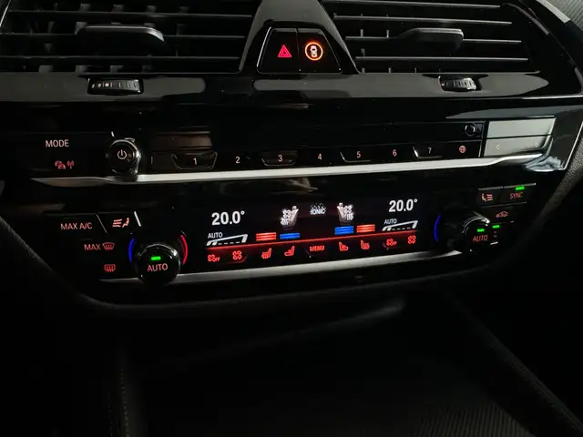 BMW M5 view 26