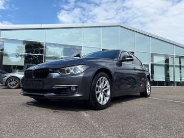 328 i xDrive M-Packet*HU NEU*1.Hand*Leder Braun*
