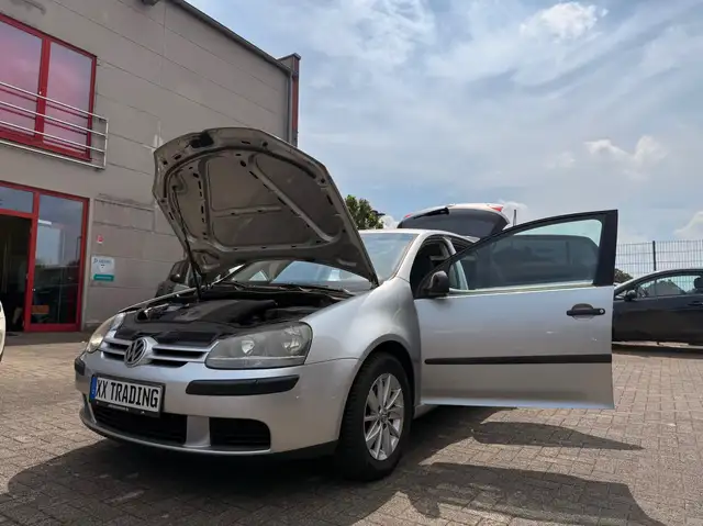 Volkswagen Golf view 9
