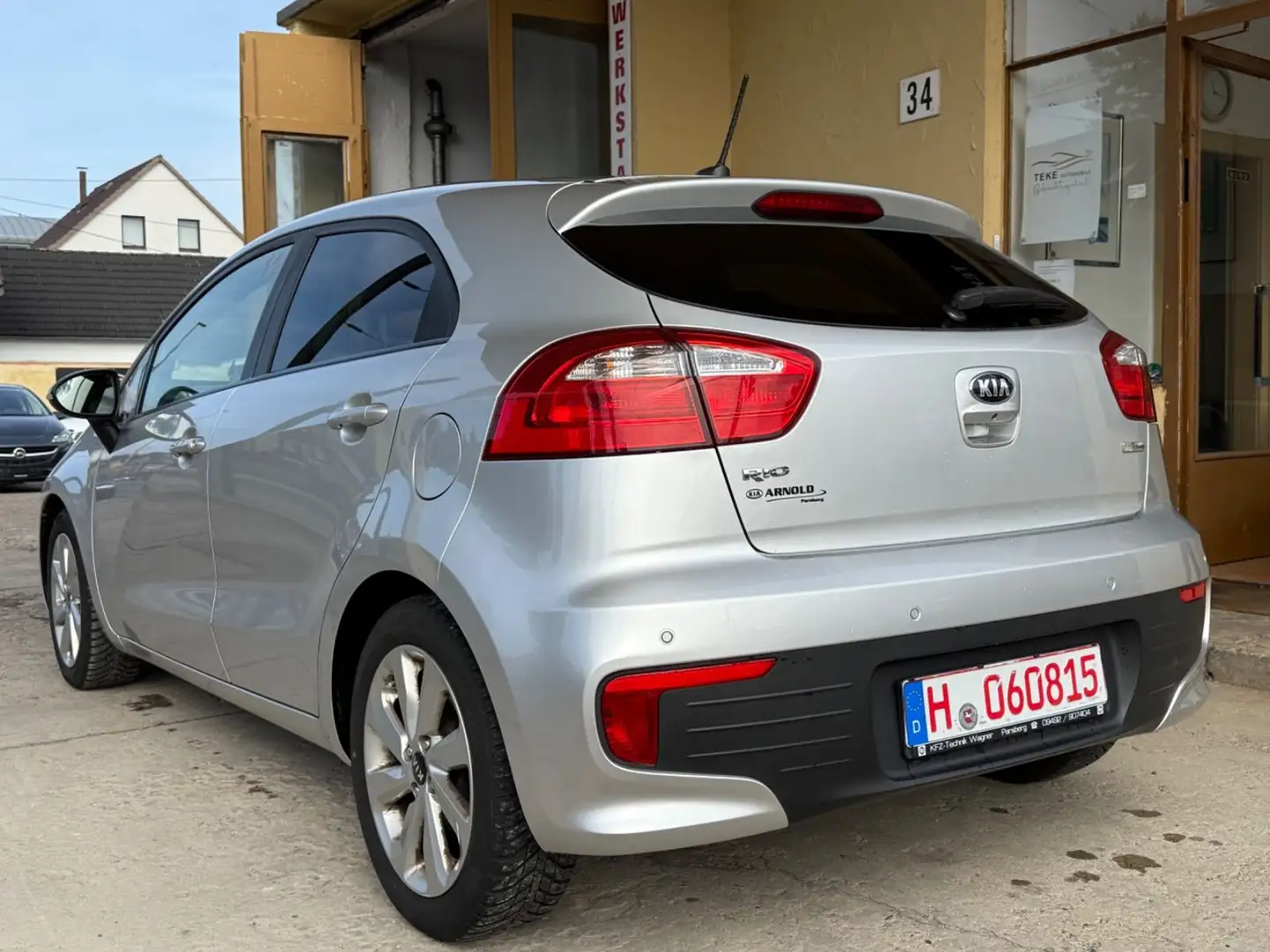 Kia Rio 85Tkm|Kamera|Sitz/Lenkheizung|Navi|Klimaauto Silber - 2