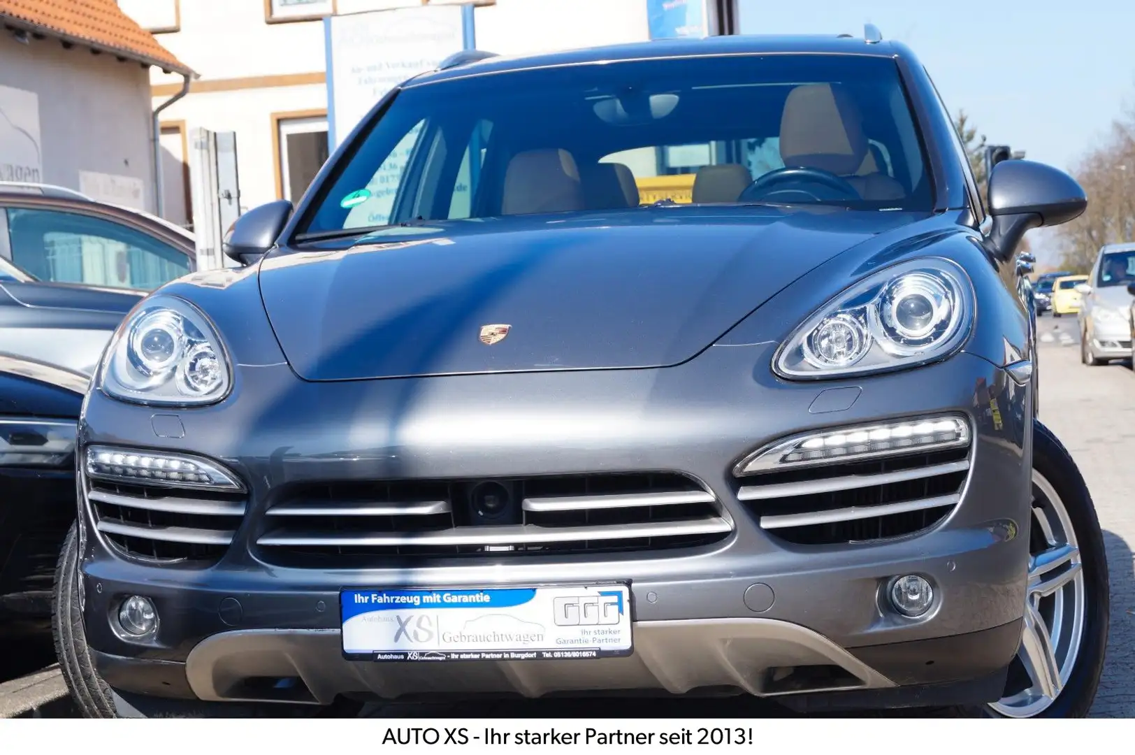Porsche Cayenne 3.0 V6 Diesel Platinum Edition Automatik Сірий - 1