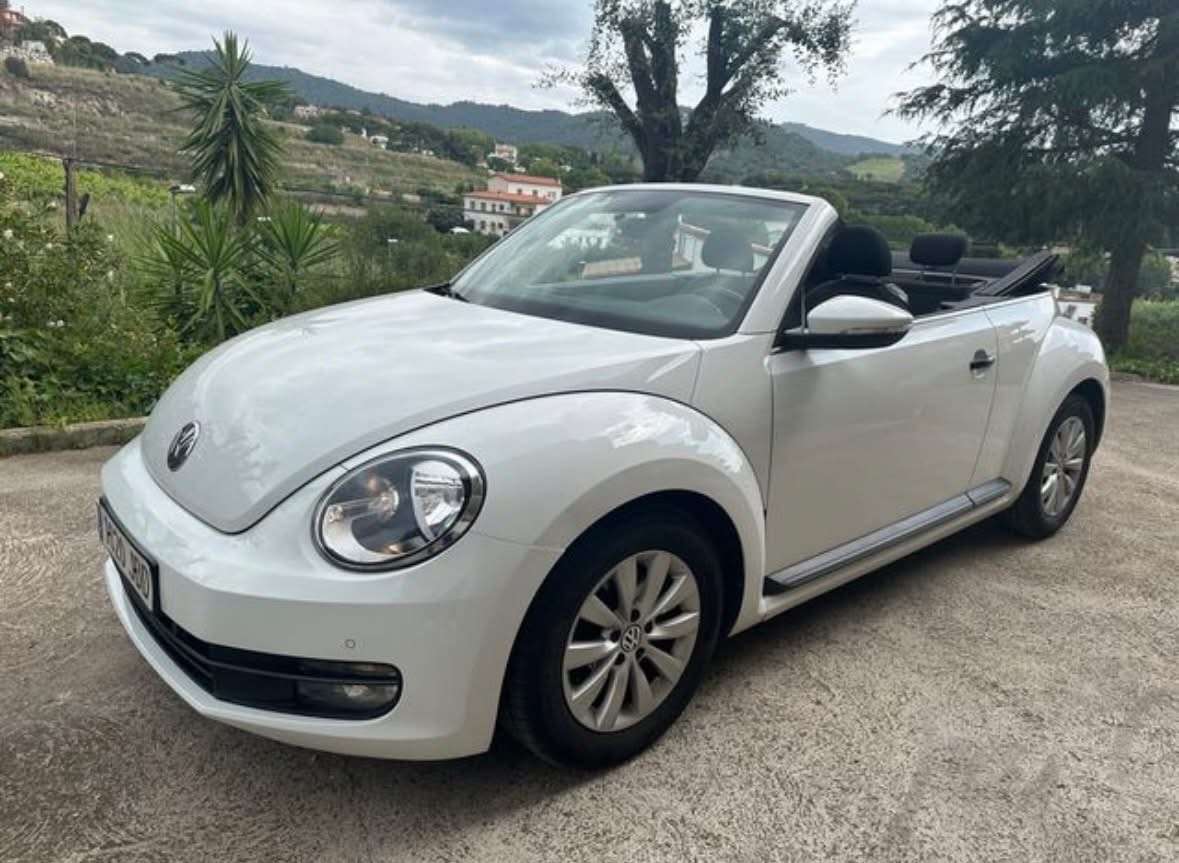 Volkswagen Beetle Cabrio 1.2 TSI Design 105 - foto 1