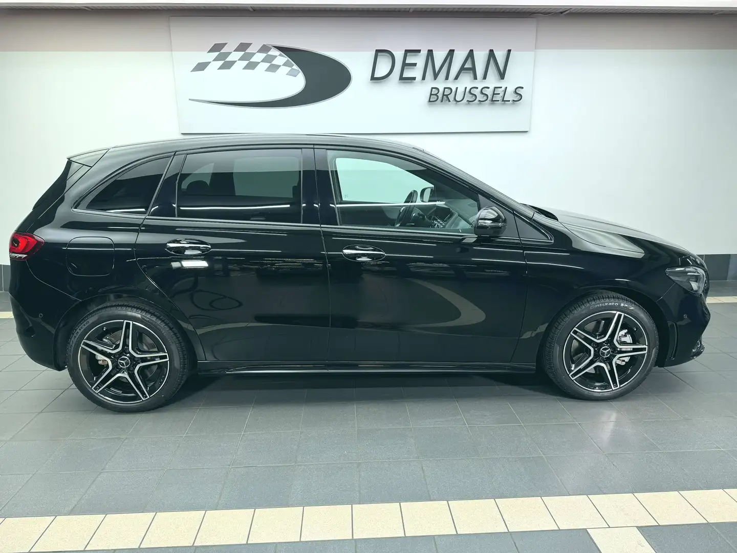 Mercedes-Benz B 250 e PHEV AMG Line - Pack Night - PlugIn Hybrid Noir - 2