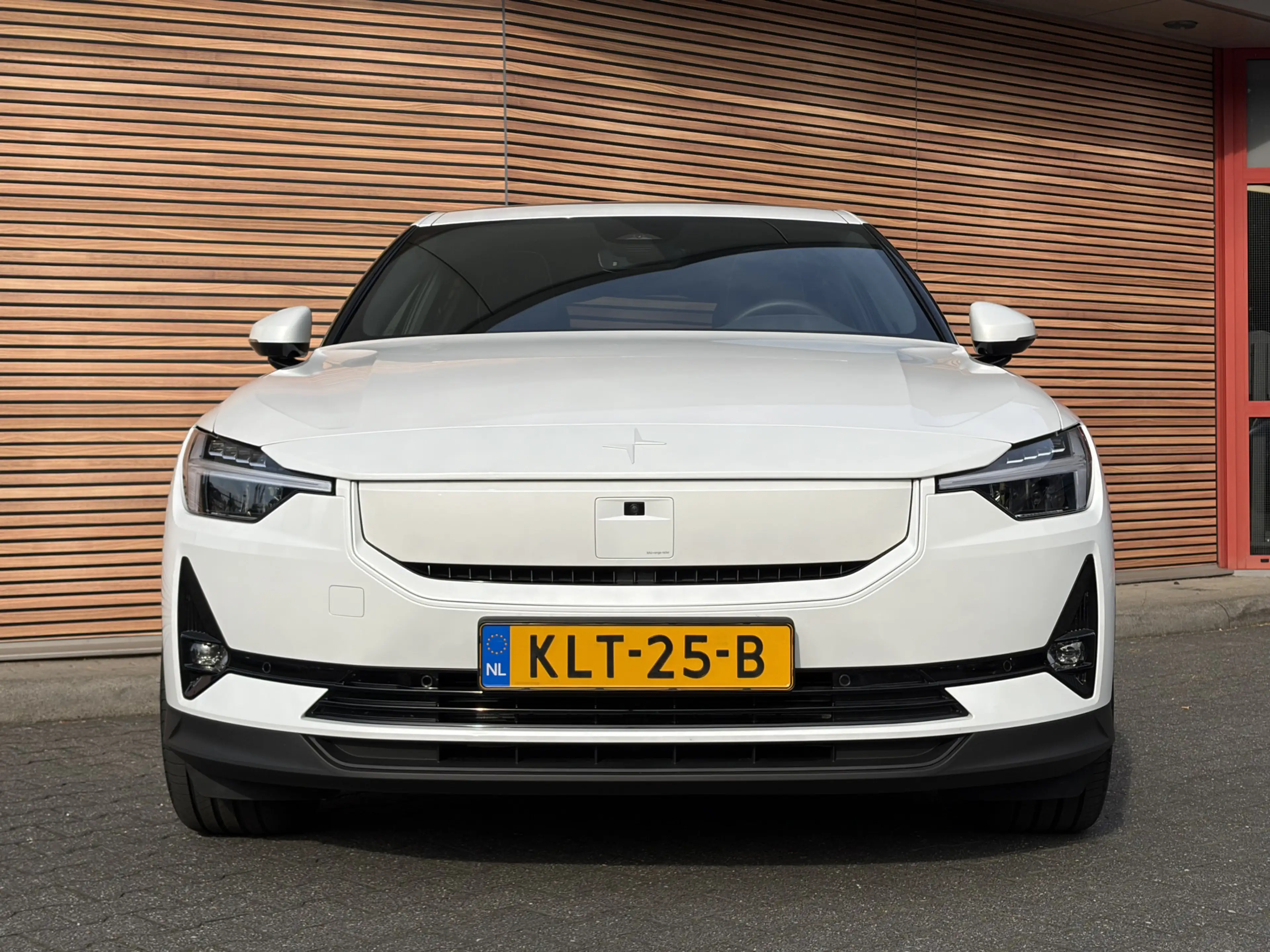 Polestar 2 Long Range Single Motor Prime 82 kWh panodak / Adp — photo 8