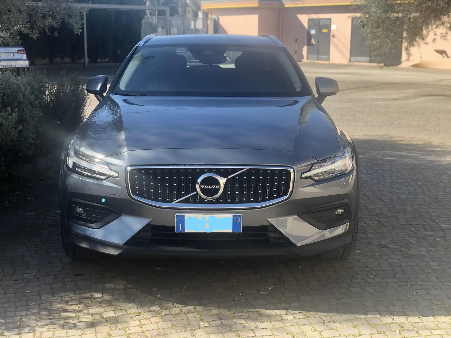 Volvo V60 Cross Country V60 II 2019 Cross Country 2.0 d4 Pro awd Gris - 2