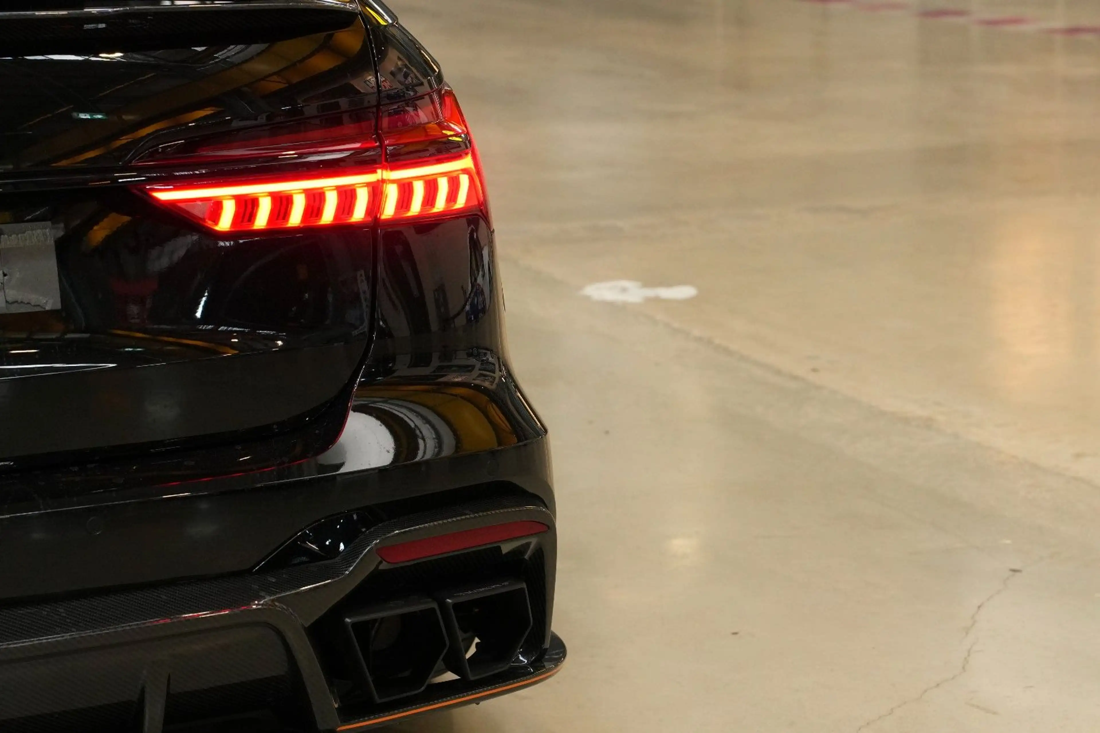 Audi RS6 by Mansory/Full Carbon/WideBody/Ceramic/Pano — photo 11
