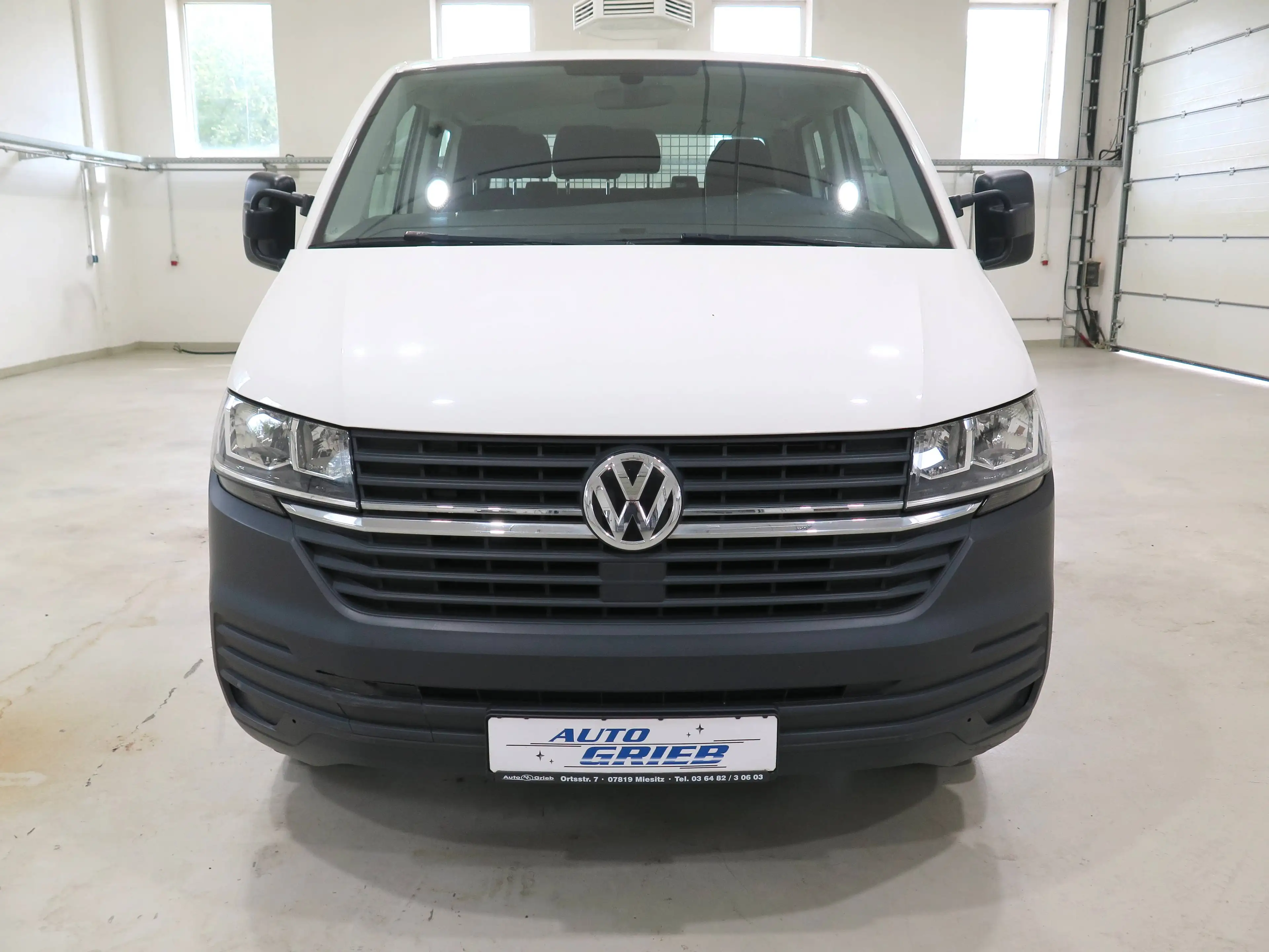Volkswagen T6.1 Transporter FWD lang Doppelkabine EcoProfi — photo 5