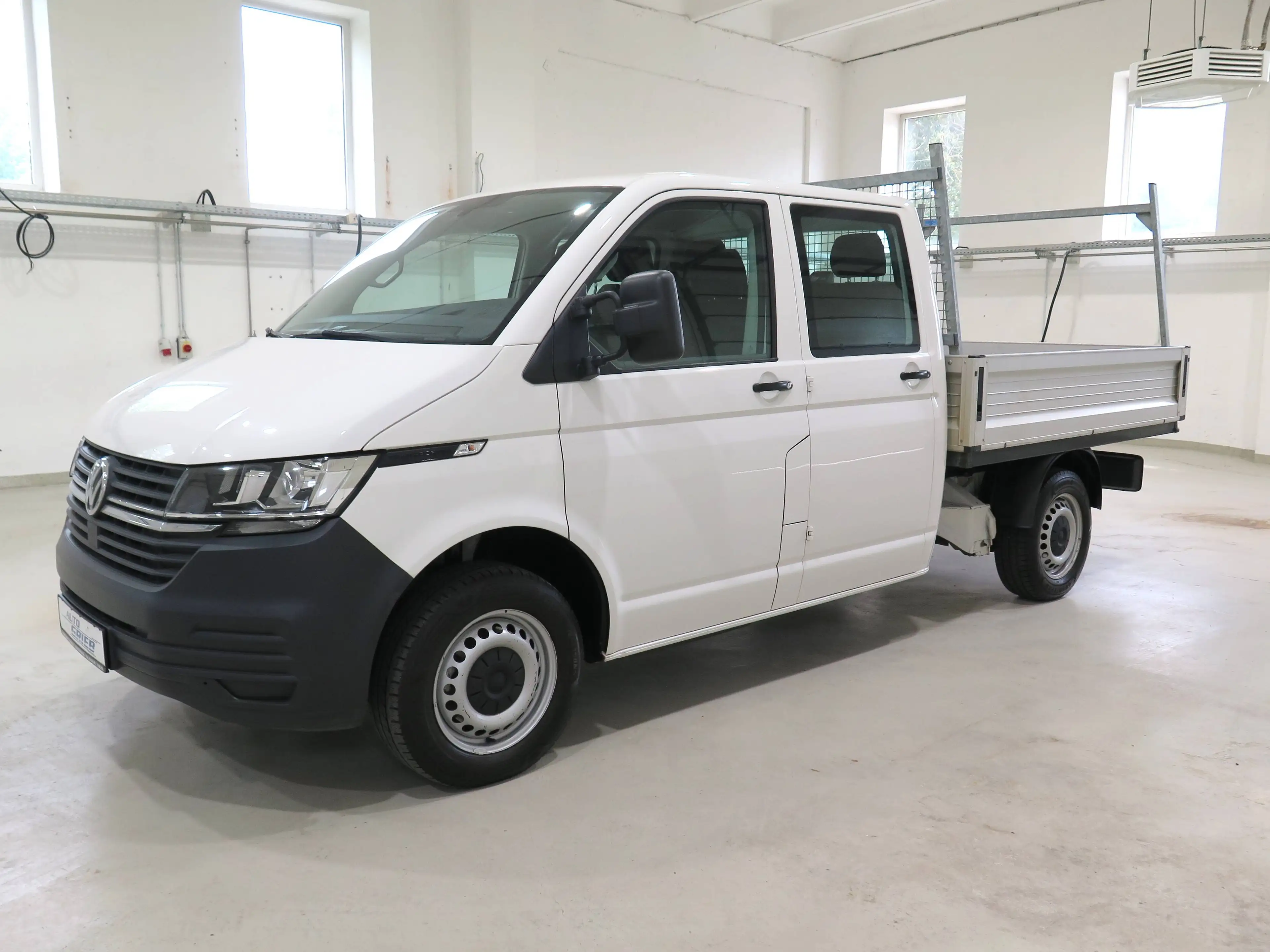 Volkswagen T6.1 Transporter FWD lang Doppelkabine EcoProfi — photo 3