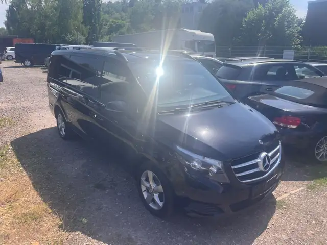 Mercedes-Benz V 200