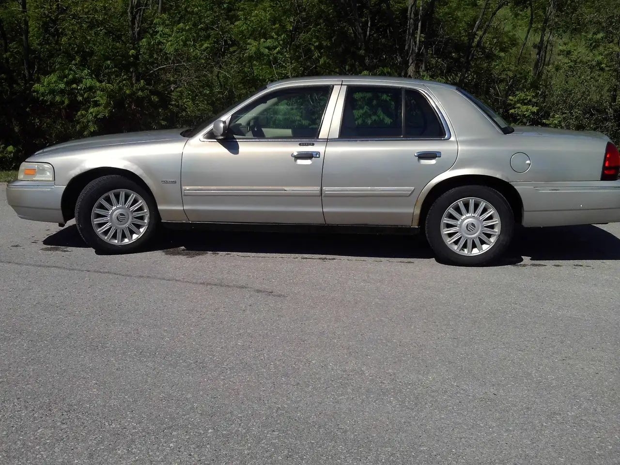 Mercury Grand Marquis fotografie Mercury Grand Marquis