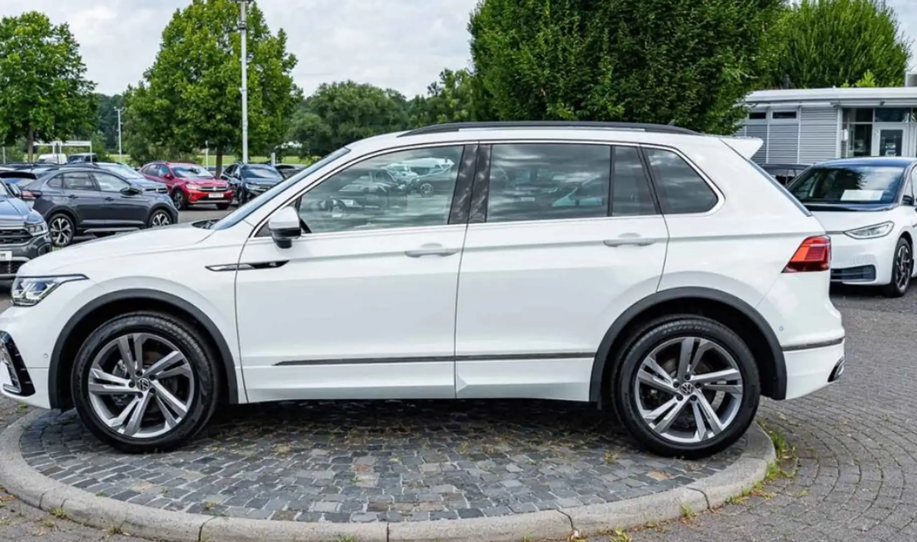 Volkswagen Tiguan 2.0 TDI 150 DSG7 R-Line - 2