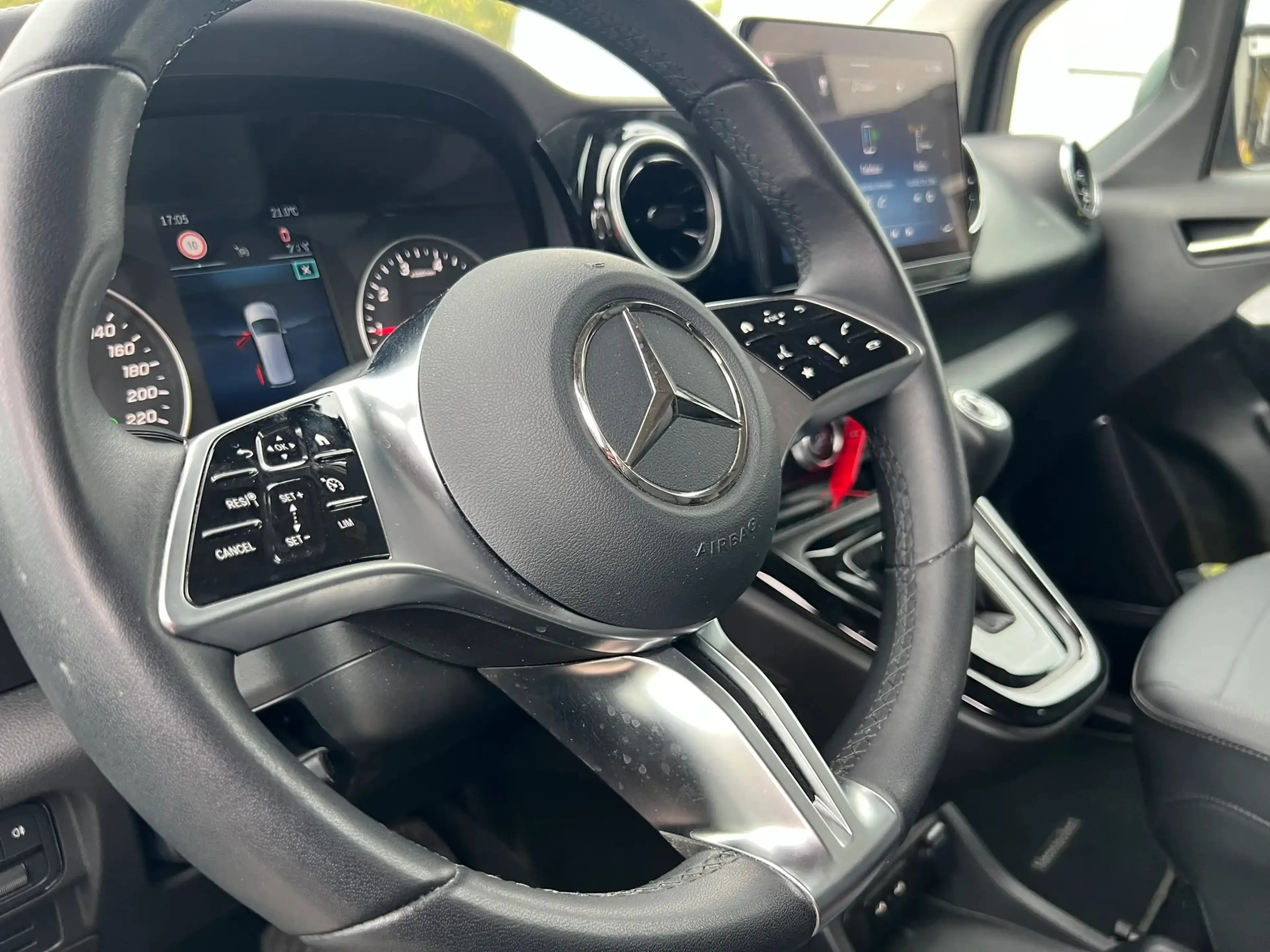 Mercedes-Benz T-Class 180 L2 FWD AUTO (29.500€ex.) — photo 14