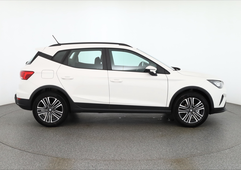 SEAT Arona 1.0 TSI DSG Style LED Navi Sitzheizung DAB — photo 6
