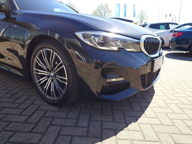 BMW 320 i Aut. M Sport touring/Laser/Pano/Navigation — photo 6