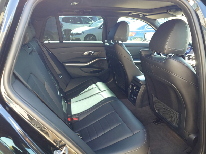 BMW 320 i Aut. M Sport touring/Laser/Pano/Navigation — photo 8