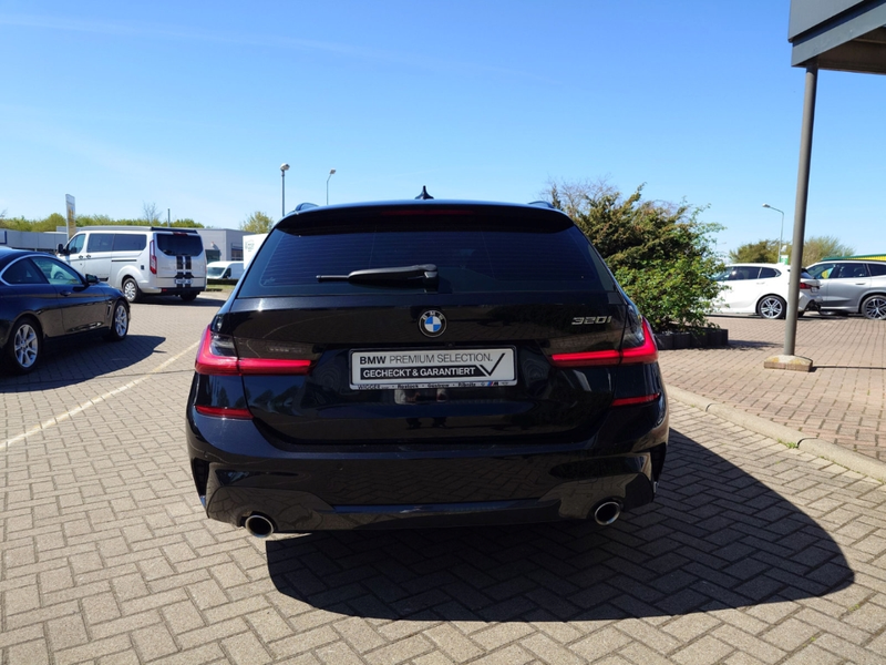 BMW 320 i Aut. M Sport touring/Laser/Pano/Navigation — photo 14