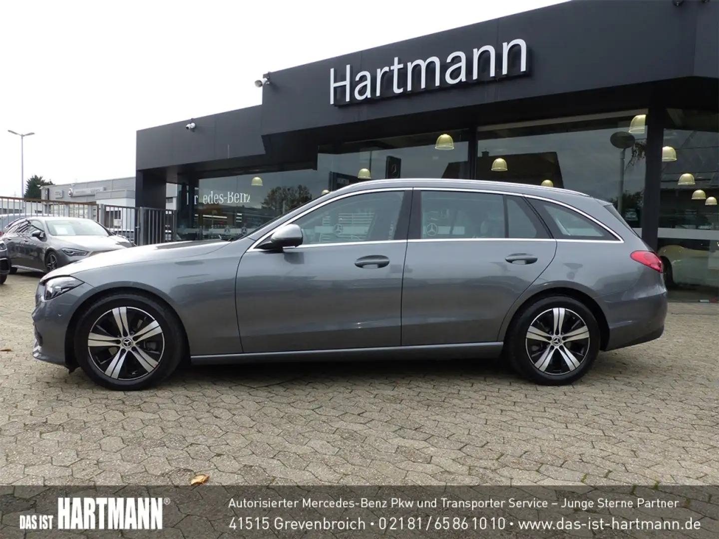 Mercedes-Benz C 180 T AVANTGARDE+AHK+RÜF.-KAM+TOTWINKEL+WINTER Grijs - 2