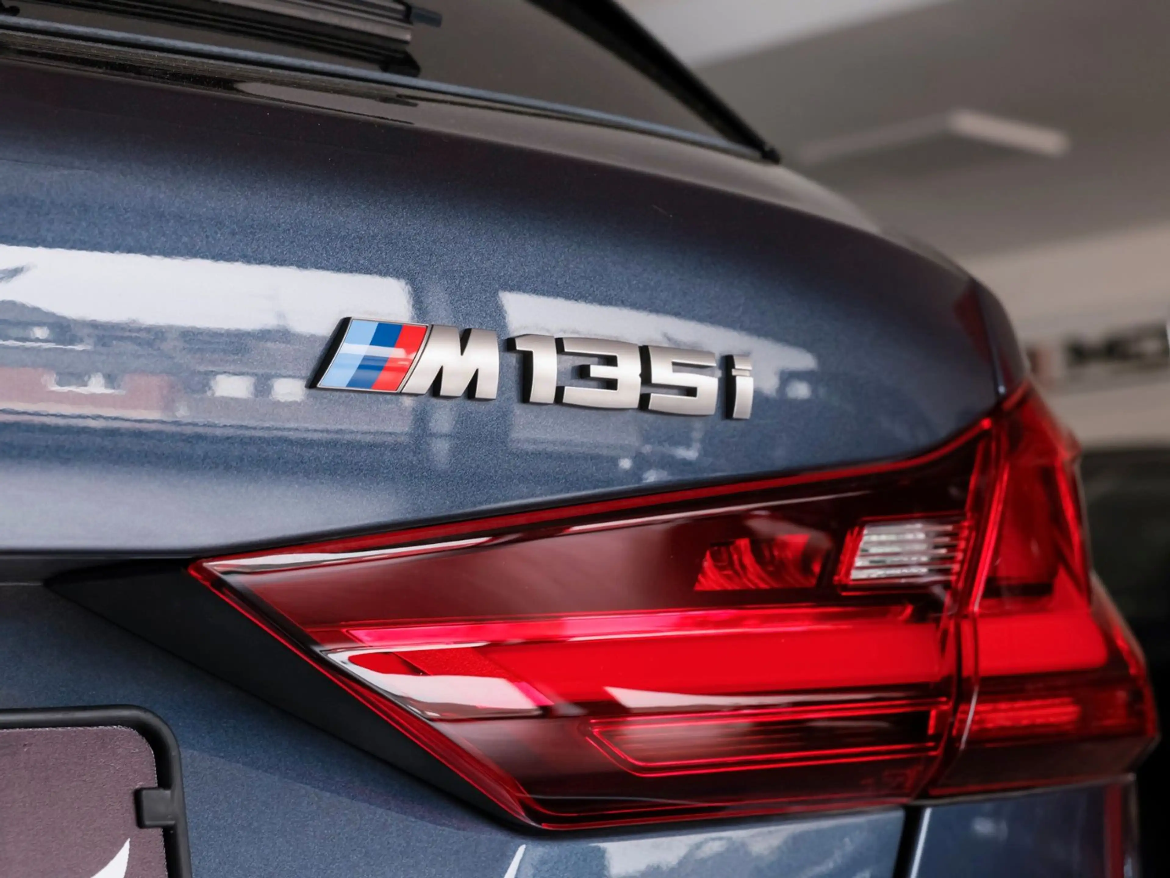 BMW 135 i xDrive*INDIVIDUAL-LED-HARMANK-SPORTSITZE* — photo 7