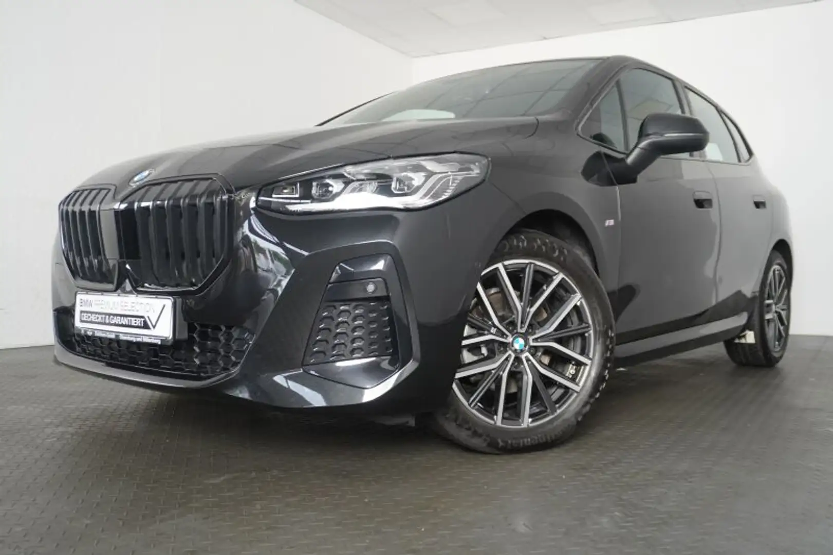 BMW 216 i Active Tourer M Sportpaket LEDER.PARKASSIST Černá - 2