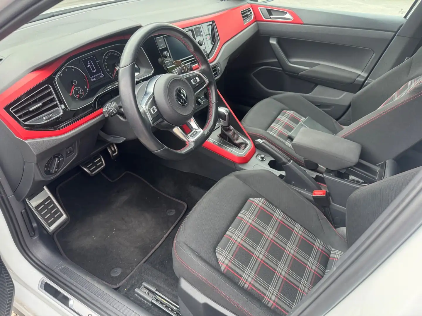 Volkswagen Polo VI GTI Blanc - 2