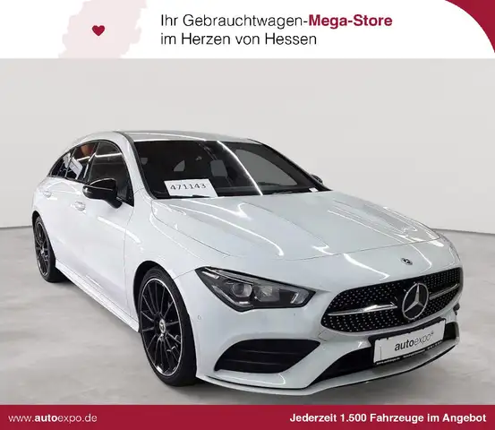 Mercedes-Benz 220 main image