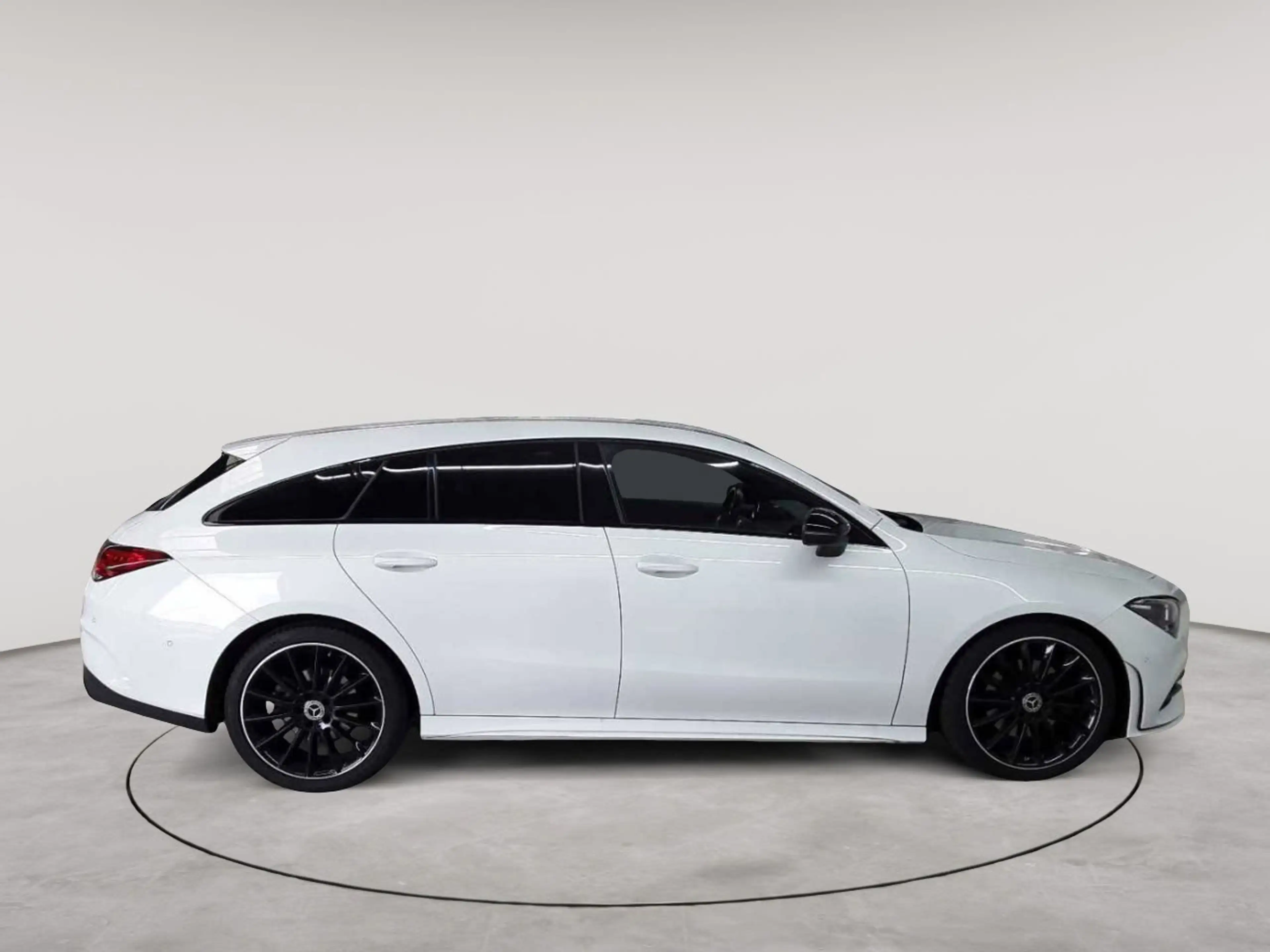 Mercedes-Benz CLA 220 CLA 220 d SB 8G-AMG BusiP MBUX Sound — photo 3