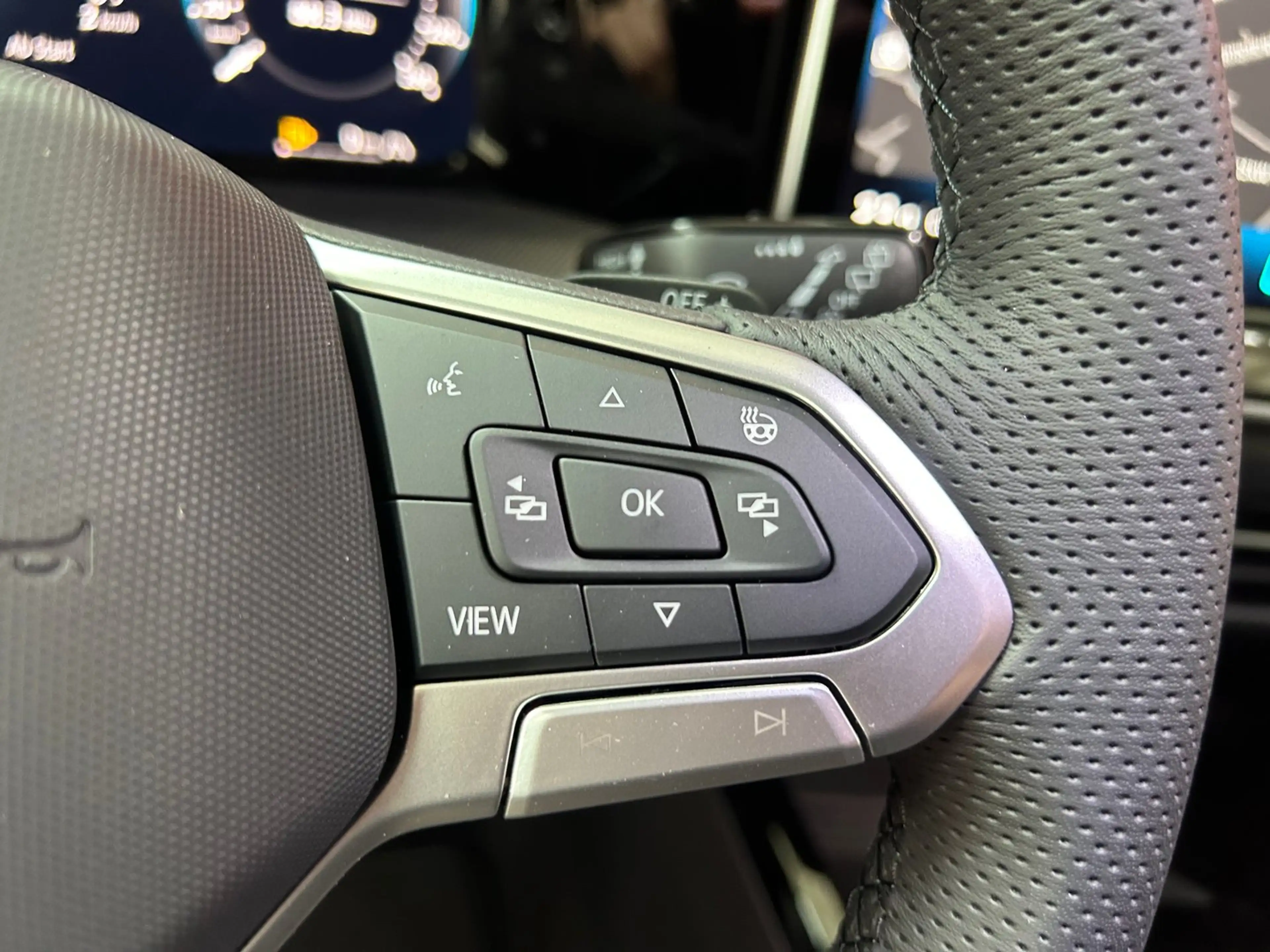 Volkswagen Golf Variant Sport TDI DSG — photo 9