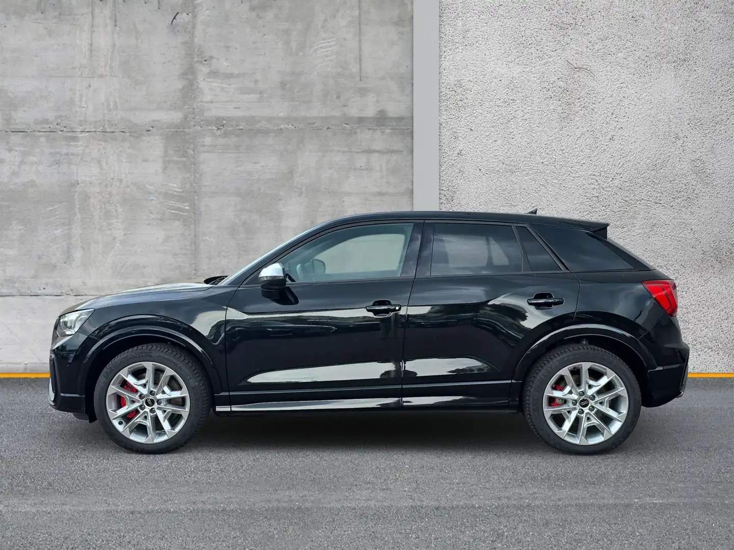 Audi SQ2 TFSI qu MATRIX VIRTUAL eKLAPPE AHK Schwarz - 2