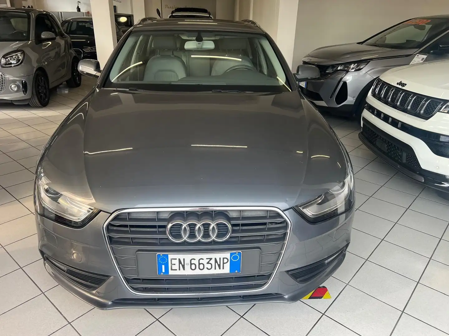 Audi A4 A4 Avant 2.0 tdi Advanced 177cv AUTO Grau - 2