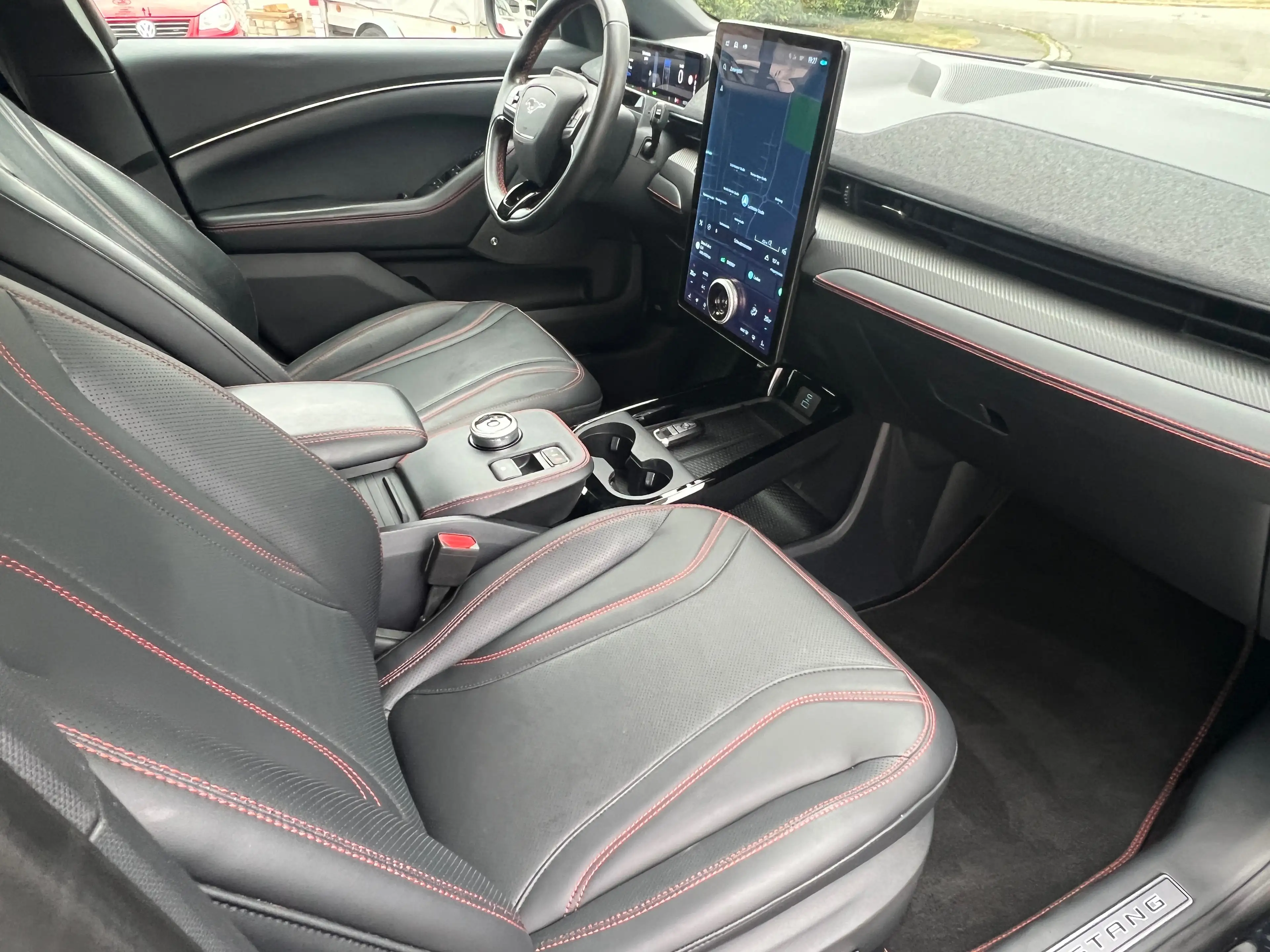 Ford Mustang Mach-E AWD, LED, Digitales Cockpit, Leder, SHZ, Navi — photo 12