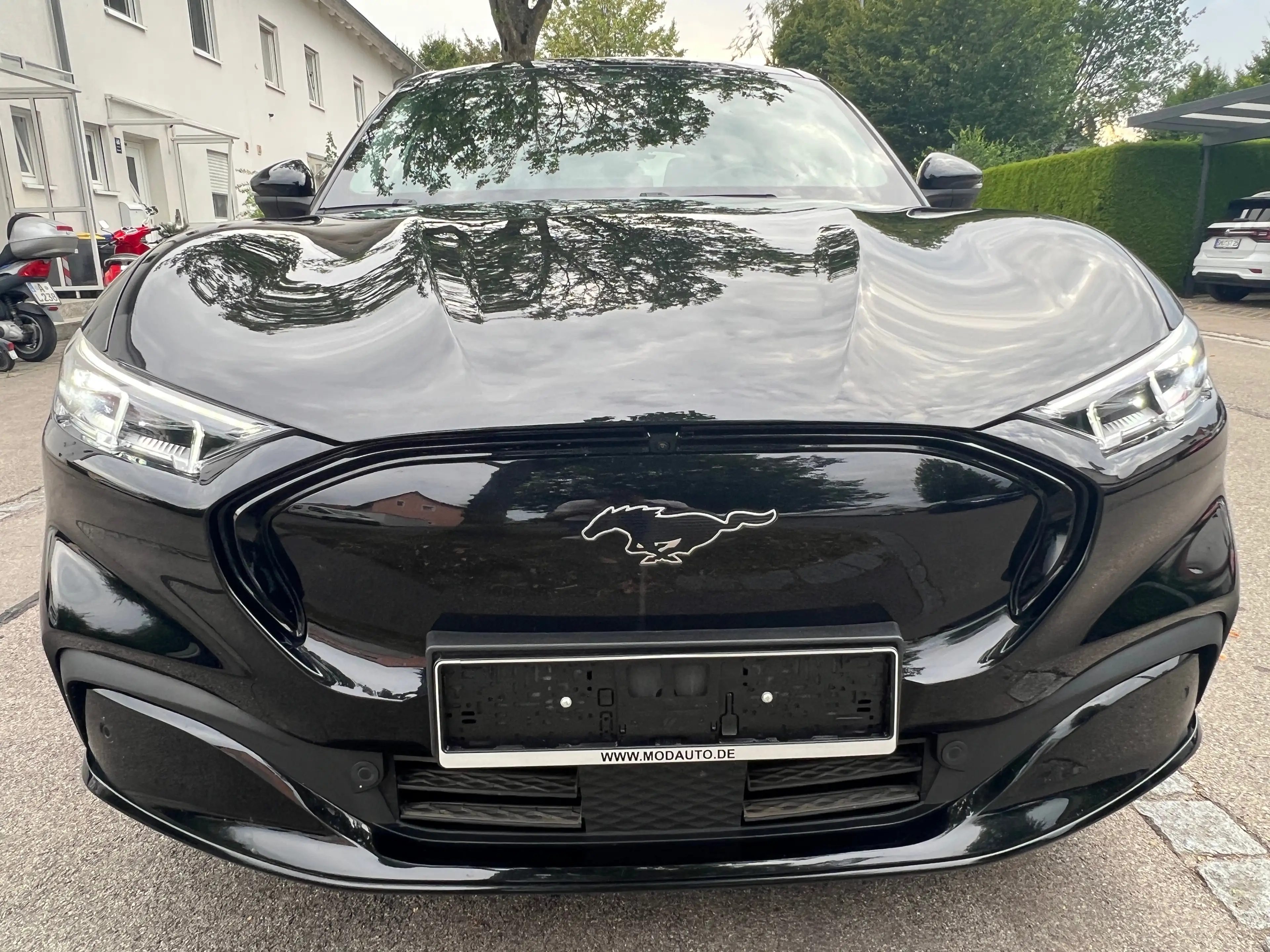 Ford Mustang Mach-E AWD, LED, Digitales Cockpit, Leder, SHZ, Navi — photo 3