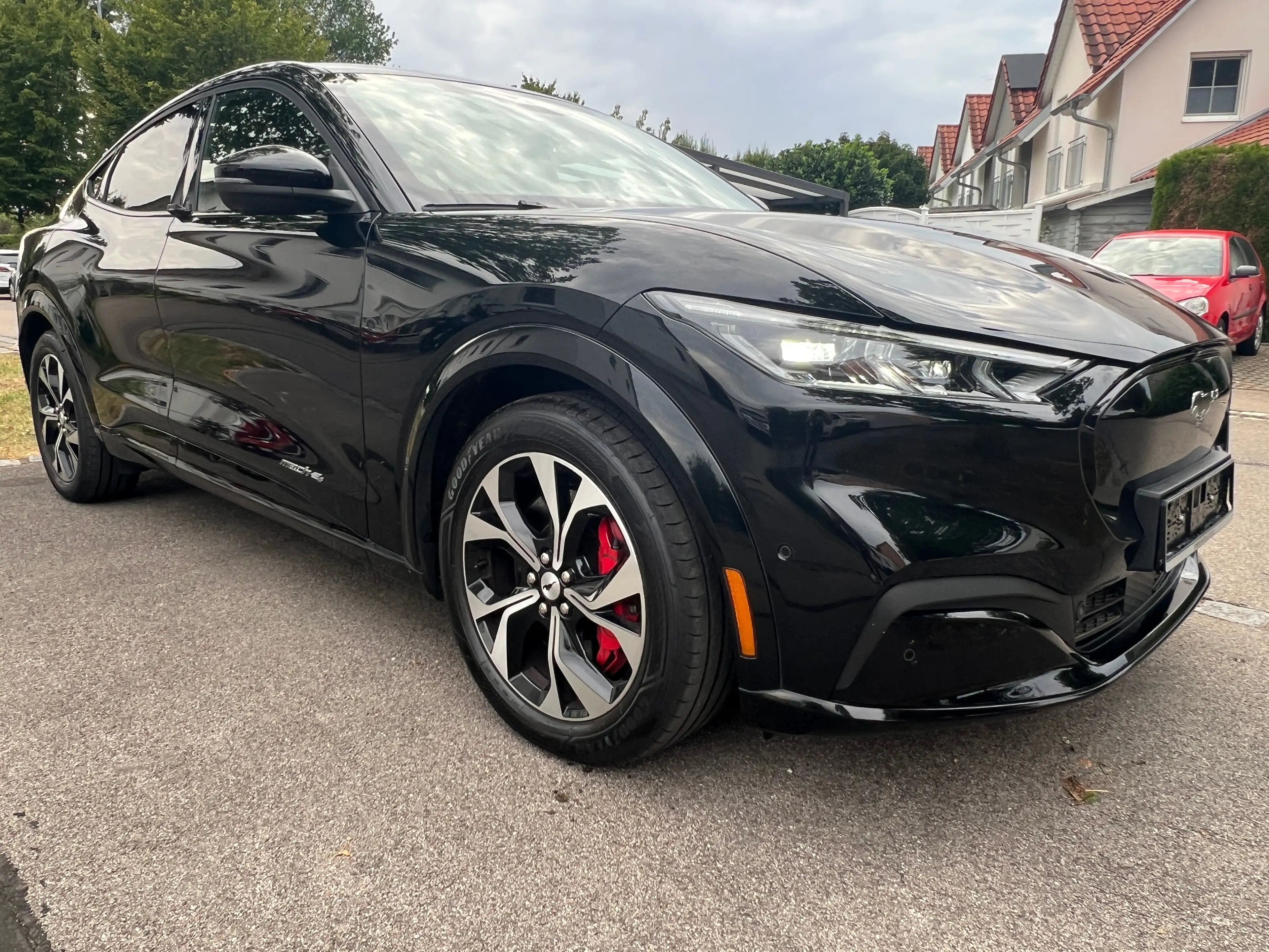 Ford Mustang Mach-E AWD, LED, Digitales Cockpit, Leder, SHZ, Navi — photo 4