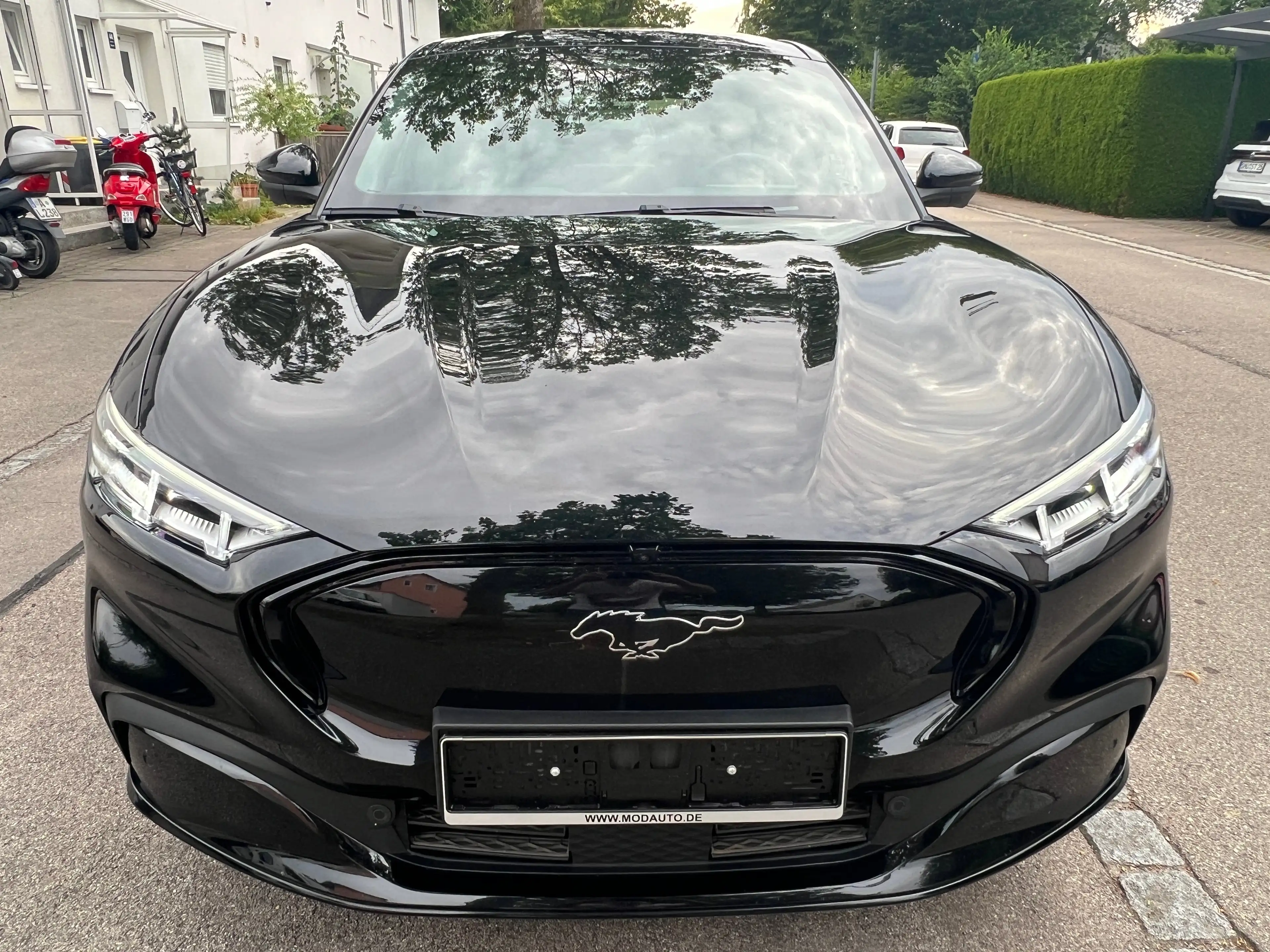 Ford Mustang Mach-E AWD, LED, Digitales Cockpit, Leder, SHZ, Navi — photo 9