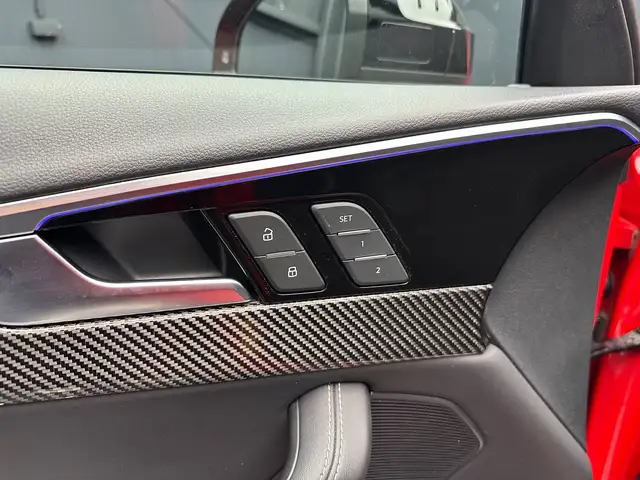 Audi A4 view 14