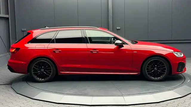 Audi A4 view 6
