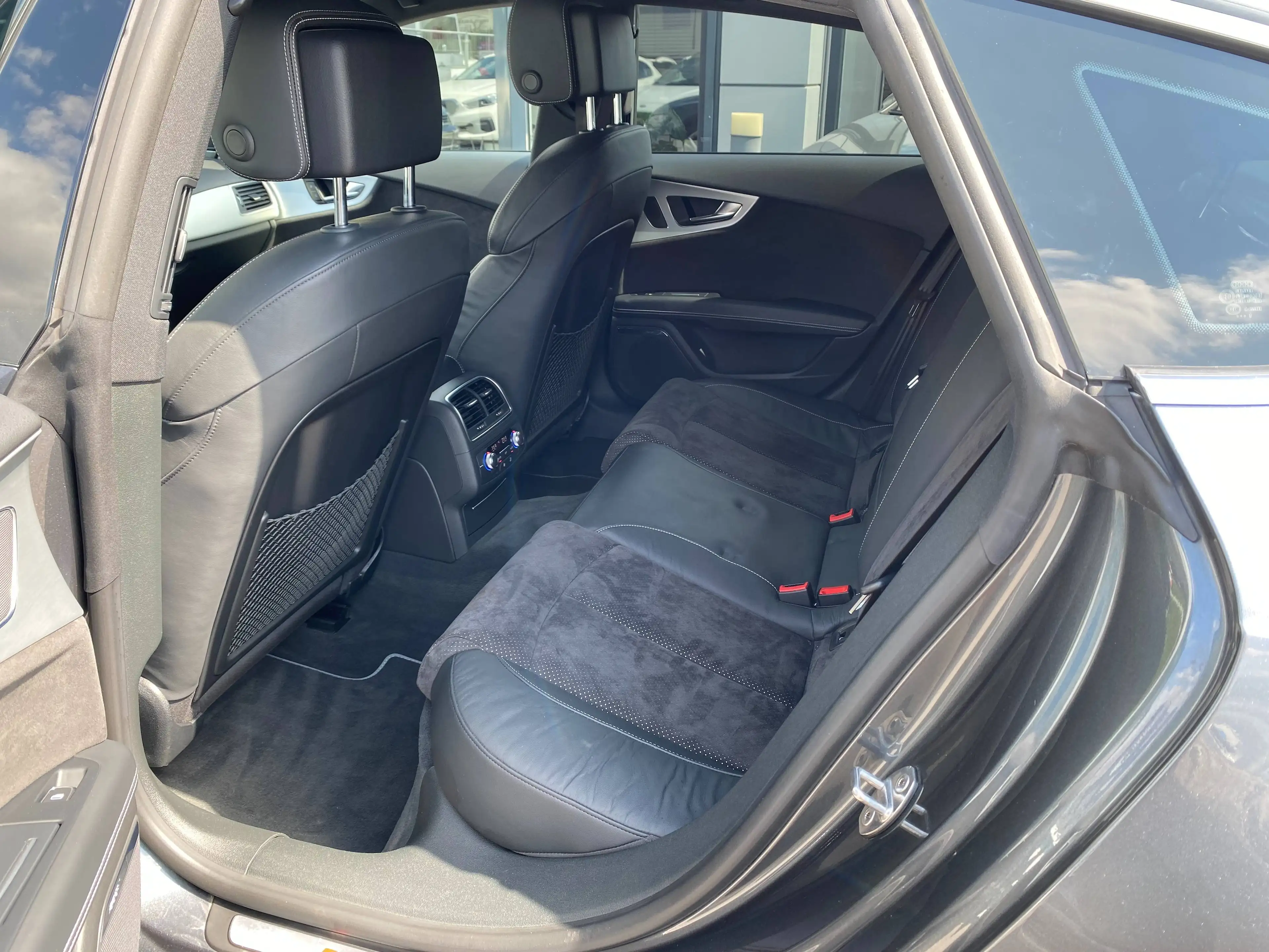 Audi A7 3.0 TDI Aut. clean diesel quattro S line Matrix LED Kamera Navi Carplay BOSE Memory-Sitze Soundgenerator — photo 16
