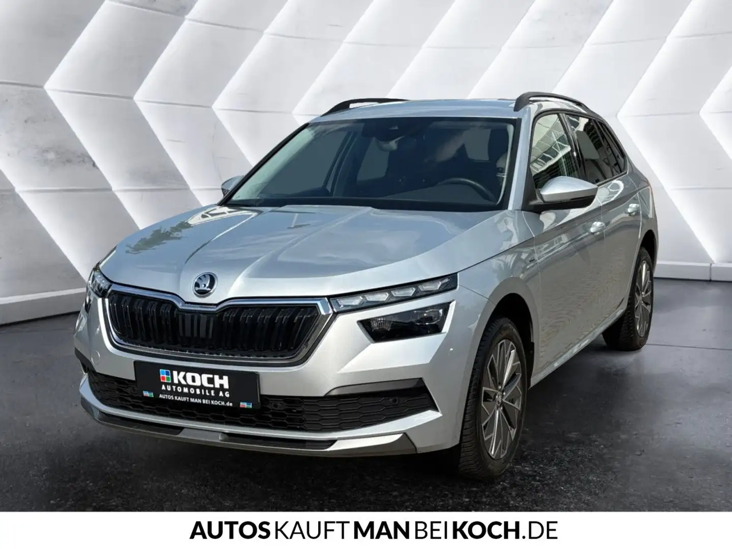 Skoda Kamiq 1.5 TSI DSG CLEVER ACC NAVI AHZV KESSY LED Silber - 2