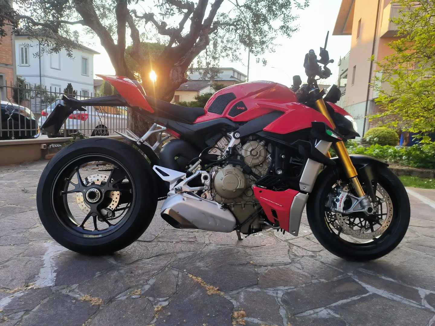 Ducati Streetfighter V4S Rosso - 1