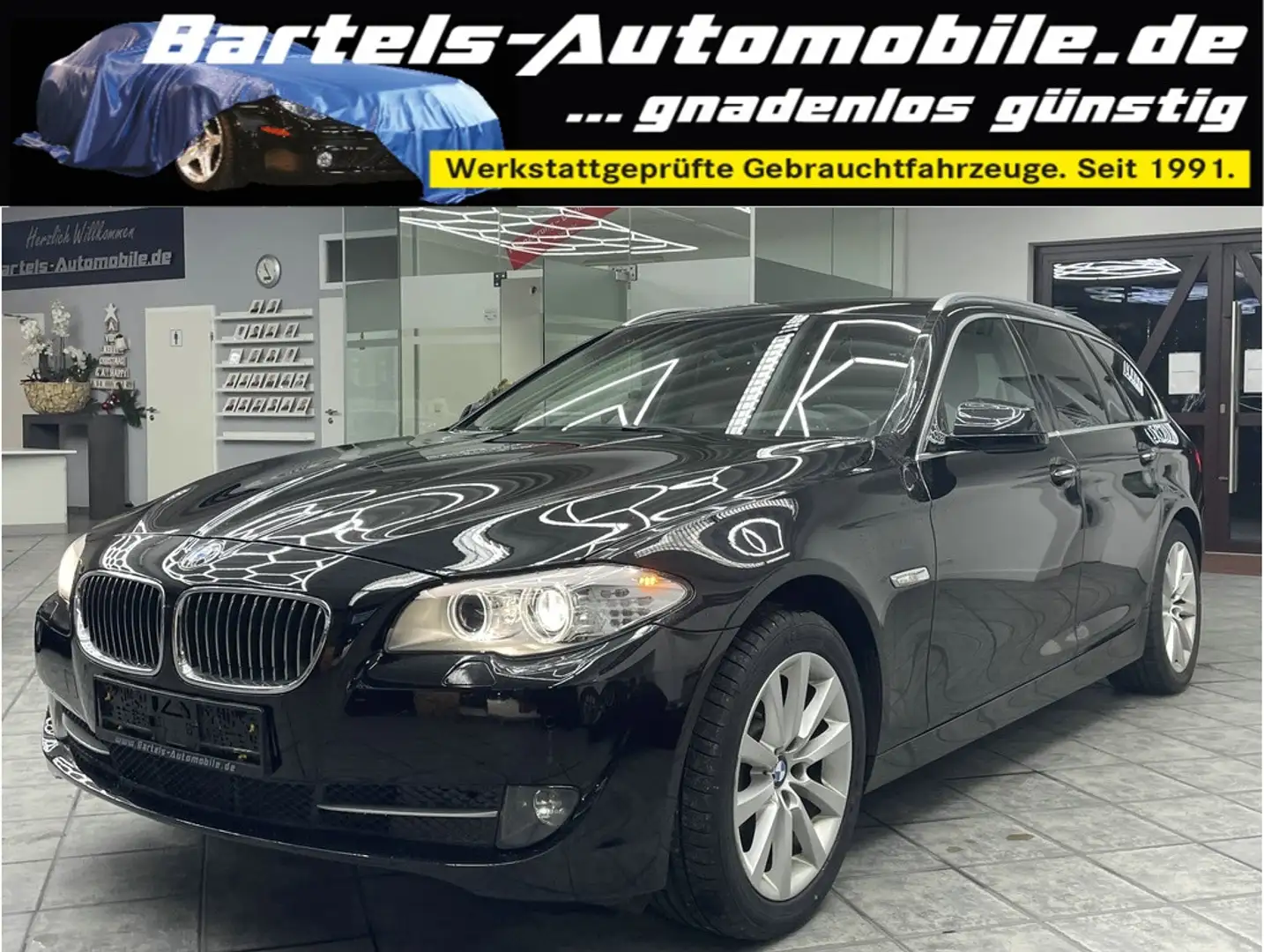 BMW 523 iA Touring, Leder, Navi, Panorama, AHK Schwarz - 1