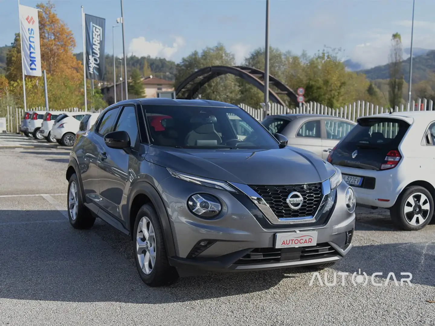 Nissan Juke Juke 1.0 dig-t N-Connecta 114cv Gris - 1