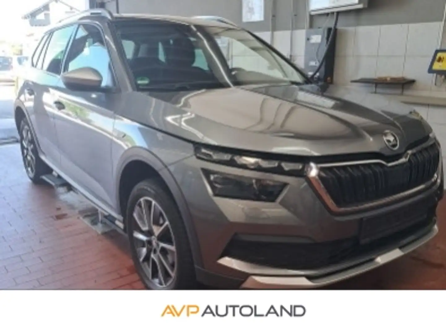 Skoda Kamiq 1.5 TSI DSG SCOUTLINE | NAVI | LED | ACC | Grau - 1