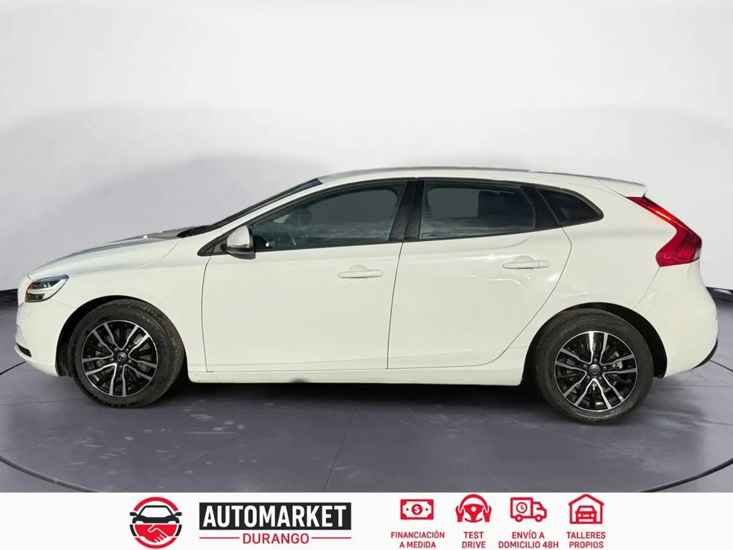 Volvo V40 T2 Momentum Blanco - 2